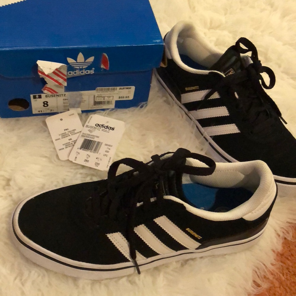 Adidas Sneakers